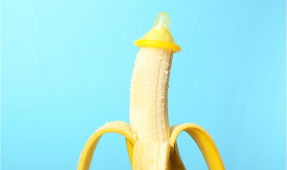 préservatif sur une banane